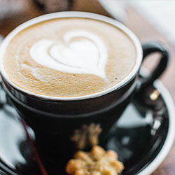 樱花动漫像校准：先校推断有没有跳层，再把字幕改成描述句（三步还原）